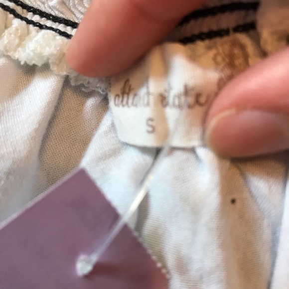 Altar’d state white shirt small - Picture 3 of 4